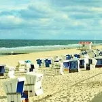App-8-In-Strandnaher-Lage-Baederstil-Villa-In-Wenningstedt-Sylt